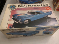 AMT 1957 Thunderbird T392 Vintage Model Kit 