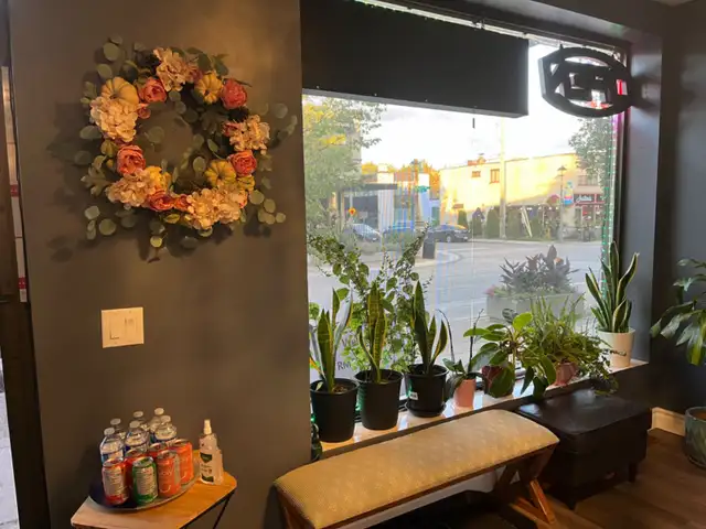 Best Body Massage & Foot Reflexology on Kerr St, Oakville in Massage Services in Oakville / Halton Region - Image 4