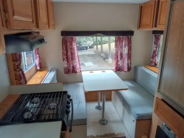 22 ft class C motorhome in RVs & Motorhomes in Sunshine Coast - Image 6