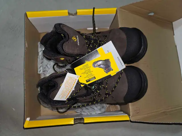 Terra Zephyr Boots - Size 7 in Men's Shoes in Markham / York Region - Image 3