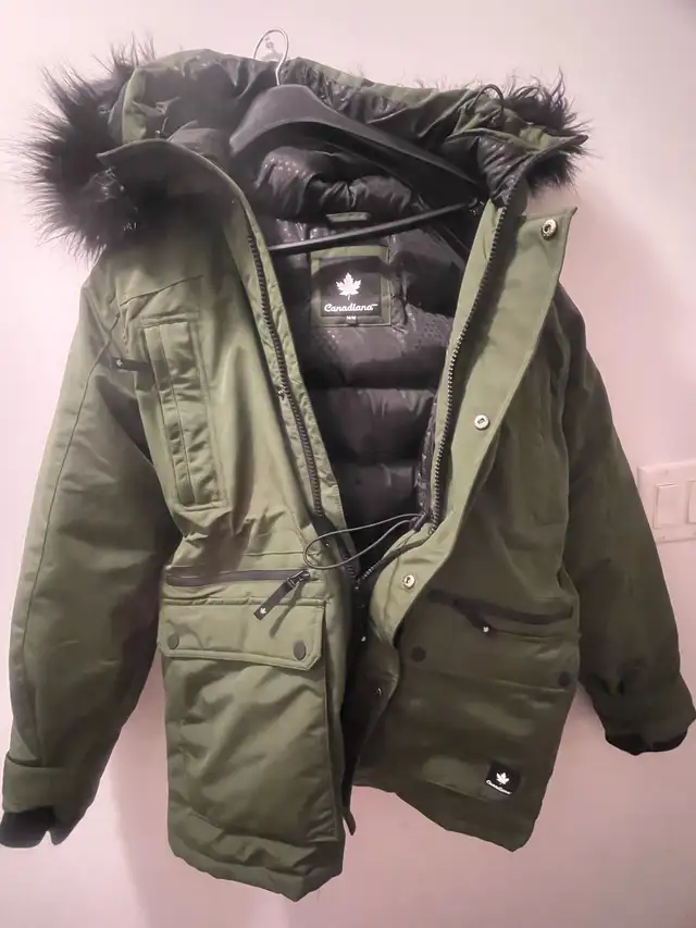 Canadiana Men's Faux Fur Trim Hooded Parka in Men's in Oshawa / Durham Region - Image 4