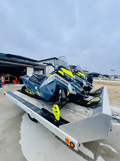 Absolutely mint like new 2022 Polaris 850 Indy XC, only 853km’s. And an (only lady driven) 650 Indy...