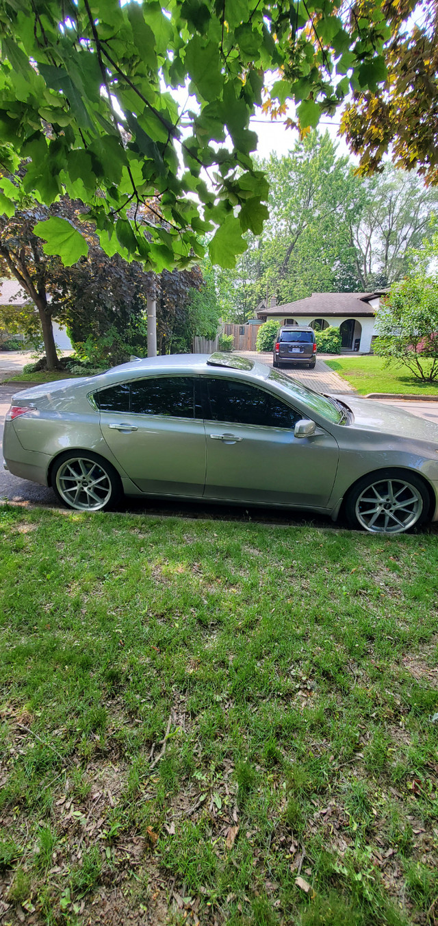 Acura tl 2009 in Cars & Trucks in St. Catharines - Image 3