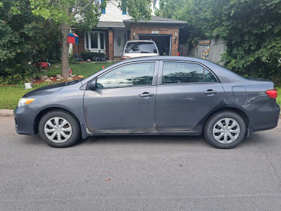 NO SAFETY SELLING AS IS. Toyota corolla 2013 . 177000km . In Min