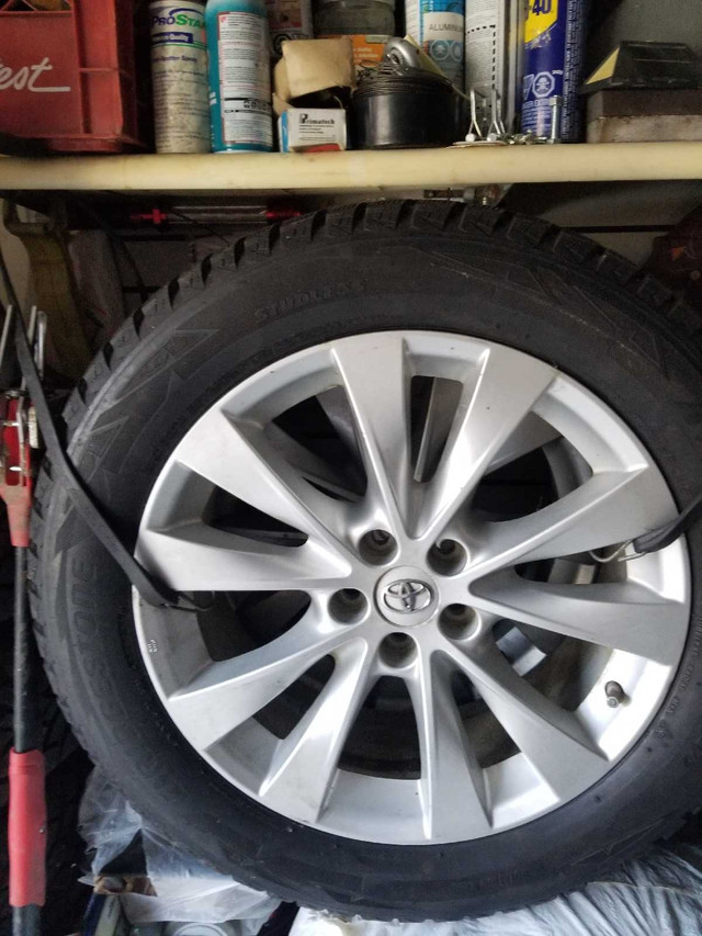 Winter tires on Toyota rimce Bridgestone Bizzak 245/55 R19 in Tires & Rims in Mississauga / Peel Region