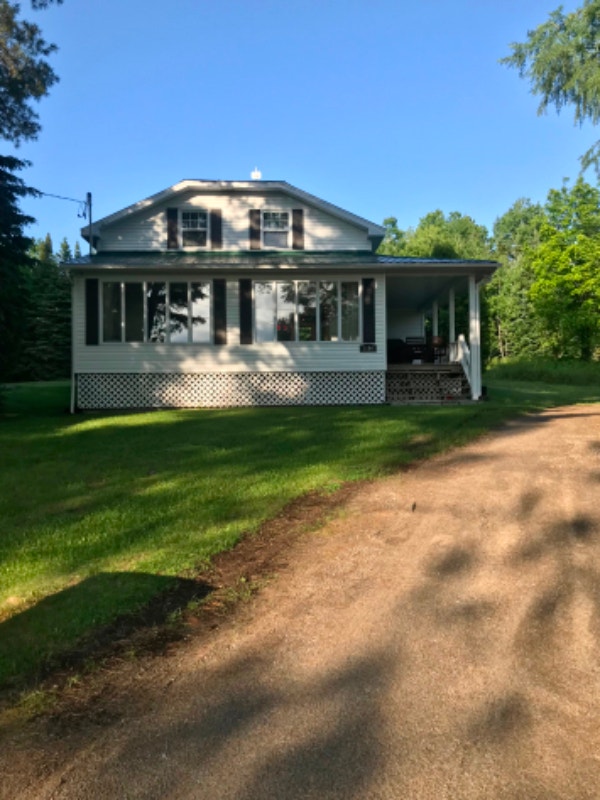 Lac Ouareau maison / chalet à vendre NotreDameDeLaMerci Maisons à