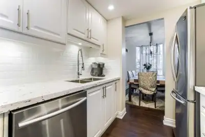 2 bedrooms available