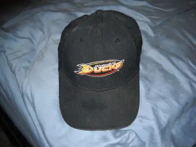 Anaheim Ducks Hat, View more