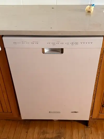 Come and disconnect this to get it cheap! * Multiple wash cycles to handle any load * Durable Kitche...