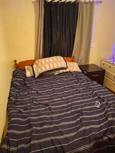 Clean furnished room for rent. Female preferred $580 all inclusive. Including internet.