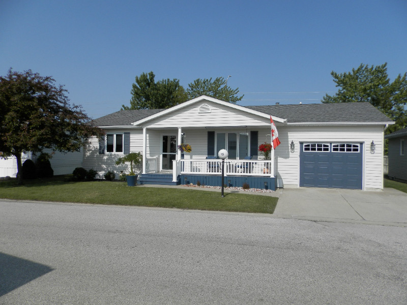 HOME FOR SALE ( Adult Community Living ) Price Reduced ! Houses for