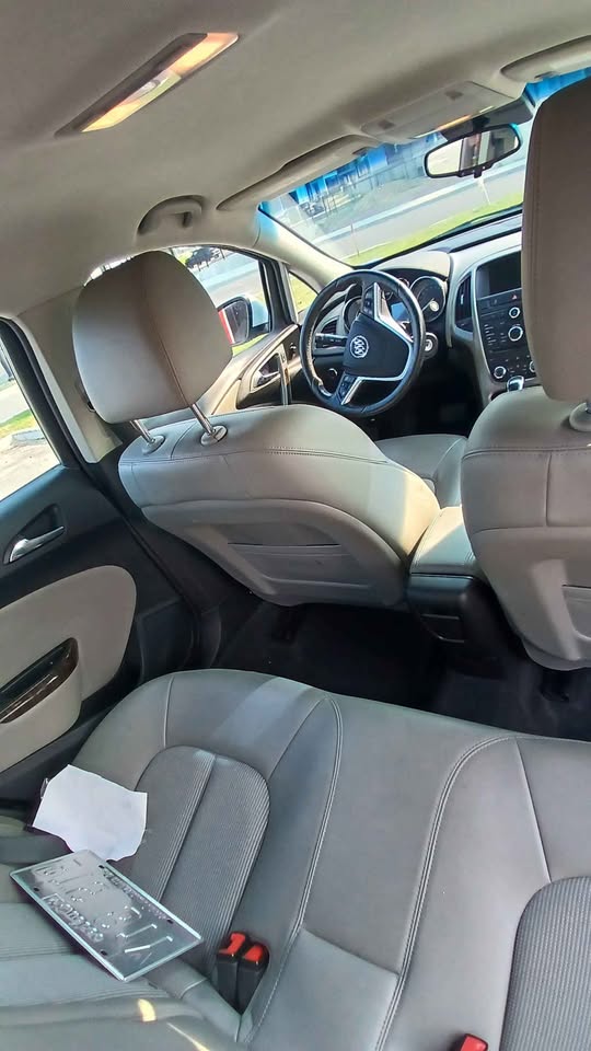 2012 Buick verano — photo 5