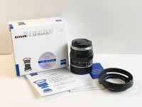 Zeiss ZM 35mm f/2 Black with Hood Like New