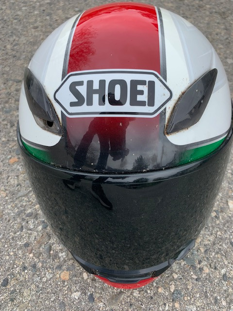 Shoei medium helmet in Motorcycle Parts & Accessories in Kelowna - Image 2