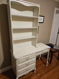 Price reduced! 2-pce 4-drawer solid wood kids desk & bookshelf