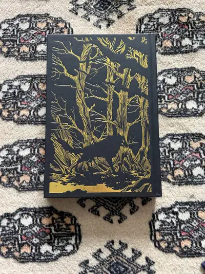 Court of Thrones and Roses (collectors edition), View more