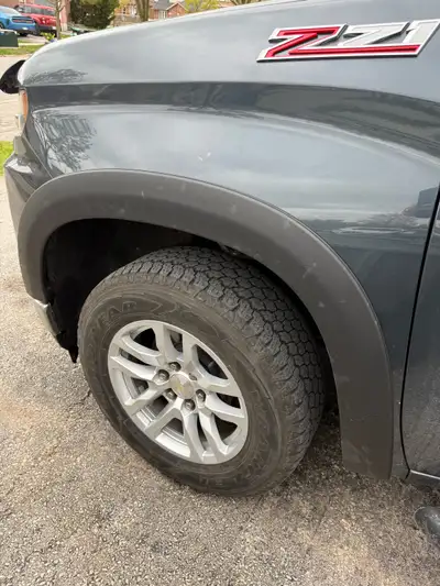 I have a brand new set of fender flares for my 2019 Chevy pick up truck they will fit others My loss...