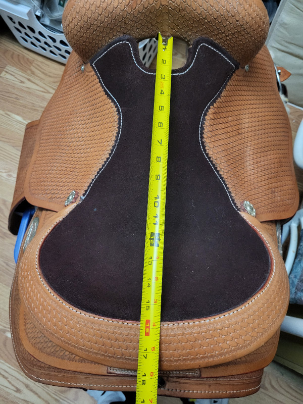 Selle western neuve dans Accessoires pour bétails et chevaux  à Laurentides - Image 3