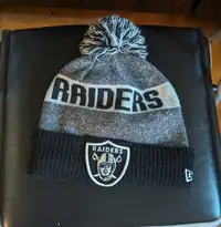 Adult one size fit all Oakland Raiders toque NEW!