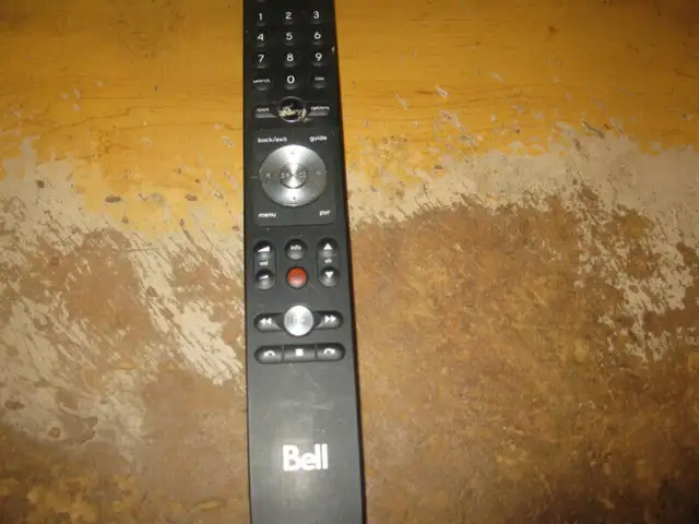 Manette in Video & TV Accessories in Québec City - Image 2