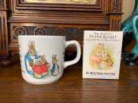 WEDGEWOOD Peter Rabbit Mug & Miniature Beatrix Potter 4 Book Set