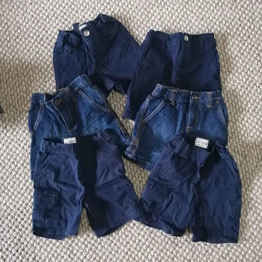 Lot of 6 pairs of shorts, size 2T, Old Navy and Children's Place in Clothing - 2T in Sudbury