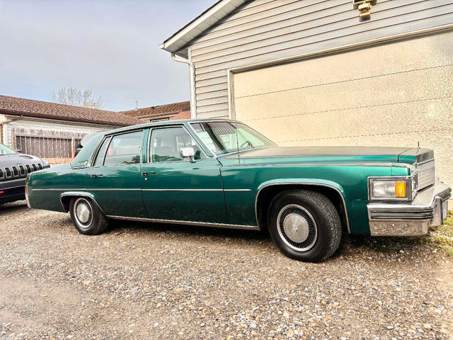 Cadillac DeVille in Classic Cars in Calgary - Image 3