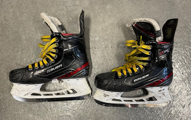 Patins/skates Jr  Vapor X ShiftPro  3.5 D dans Hockey  à Granby