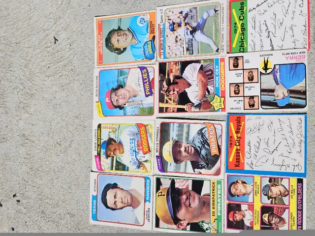 Carte (15) de baseball des ligues majeurs/années 70 in Arts & Collectibles in City of Montréal - Image 7