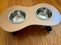 Pet food stand/metal