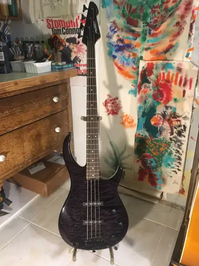 Peavey Millennium BXP 4 bass, View more