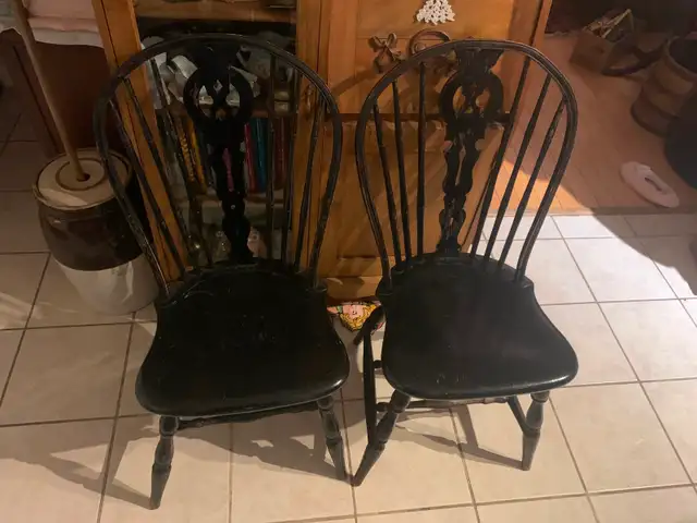 Selection of antique chairs in Chairs & Recliners in Stratford - Image 2