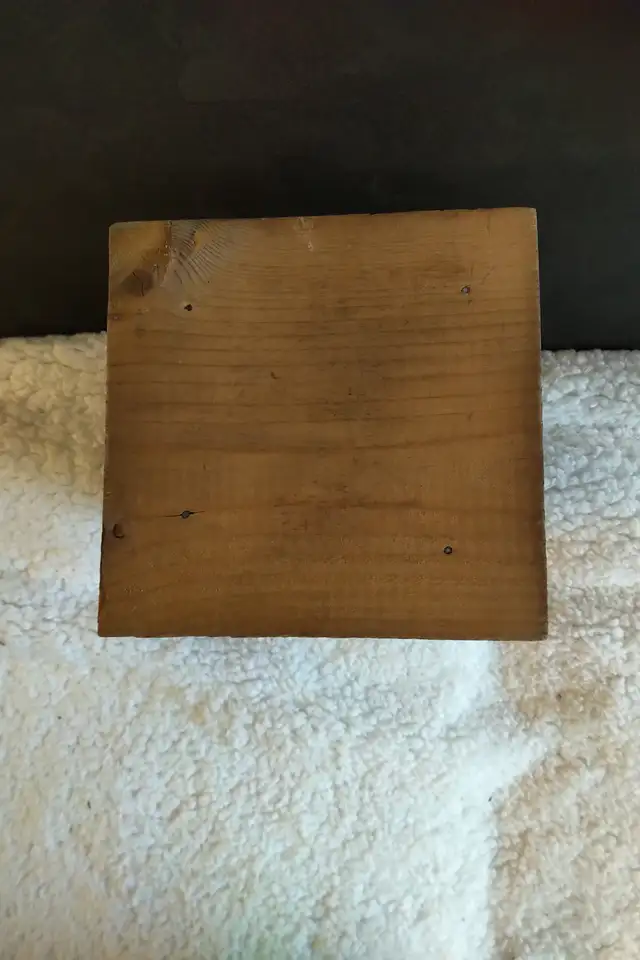 Unique Wooden Outhouse Bird houseCA$32 in Outdoor Décor in City of Toronto - Image 6