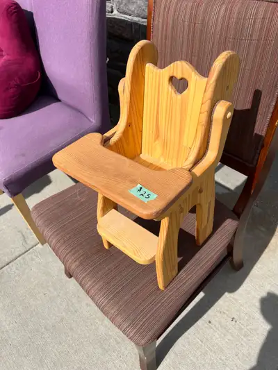Real wood toy, highchair for your child’s stuffy’s and babies. Perfect for the kid who loves imagina...