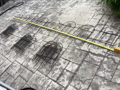 4 pieces garden fencing to keep rabbits away from your vegetable garden. Each piece extends to over...