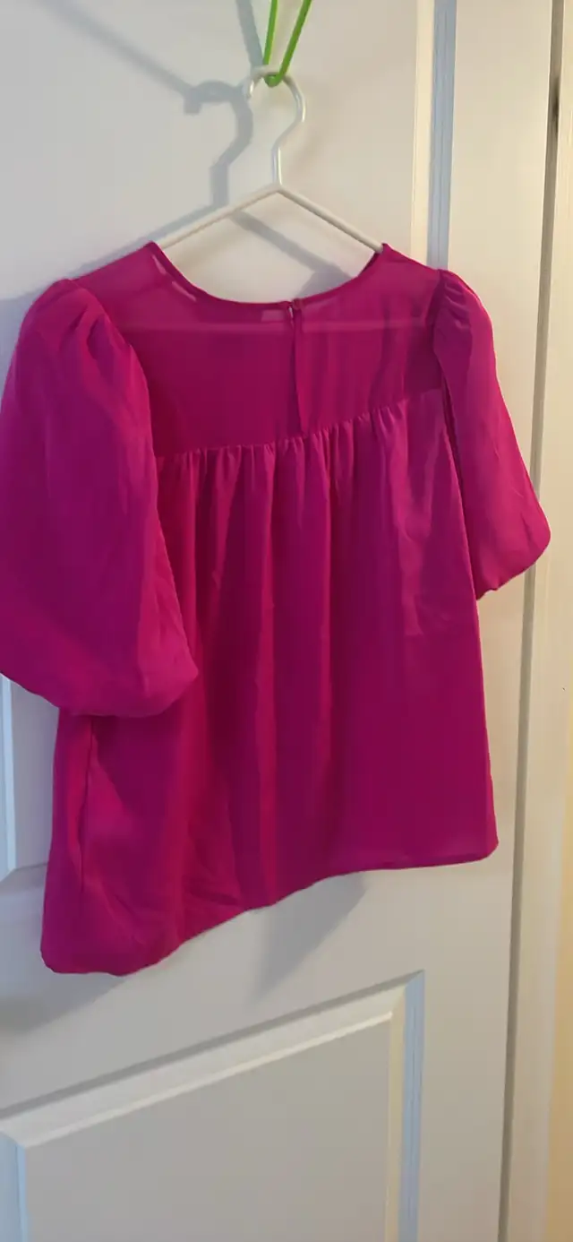 DKNY Pink Blouse brand new size M in Women's - Tops & Outerwear in City of Toronto - Image 4