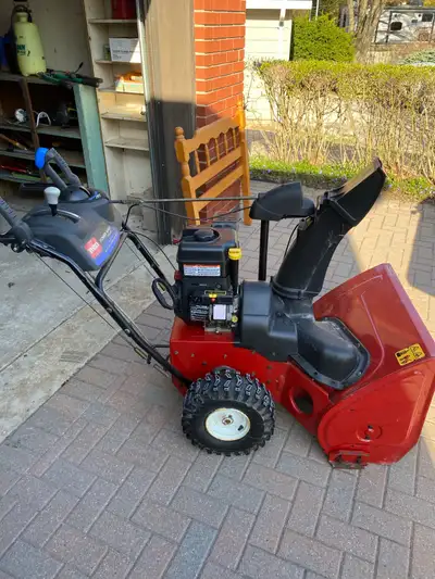 Toro Power Max 726 OE Snowblower, View more