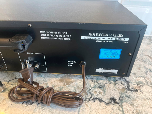 AkaiTuner in Stereo Systems & Home Theatre in Gatineau - Image 2