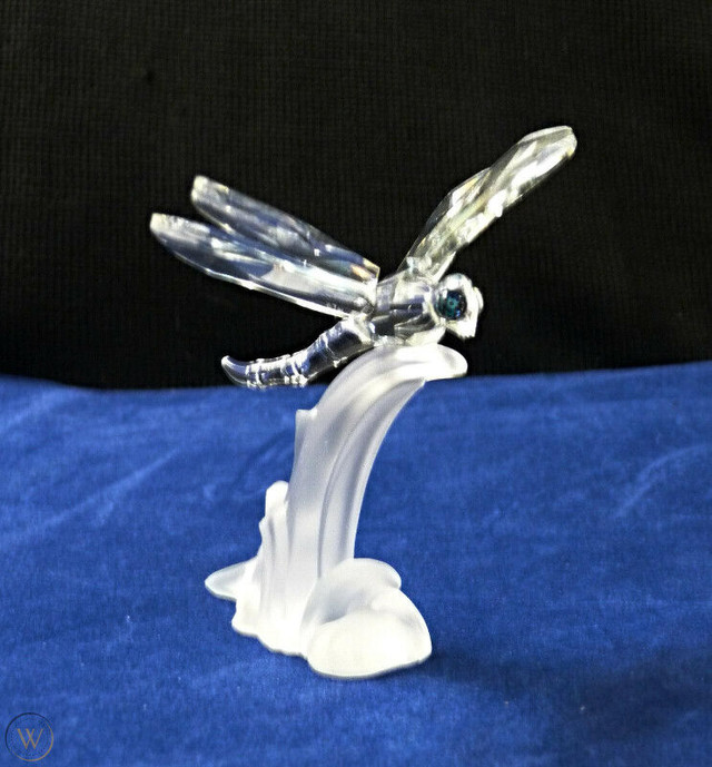 SWAROVSKI CRYSTAL "DRAGONFLY" Mint Condition ~ RETIRED!!! in Arts & Collectibles in Thunder Bay