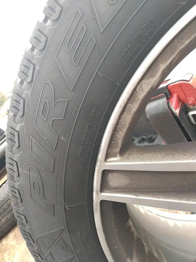 4 Pirelli winter tires with rims 235/55 R18 in Tires & Rims in Markham / York Region - Image 5