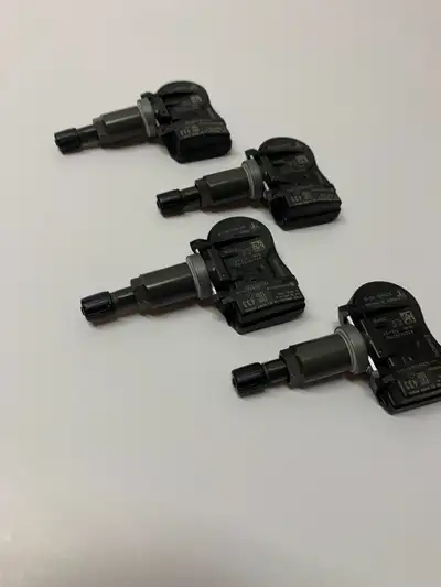 Tesla TPMS sensors Tire Pressure Monitoring System 4 sensors : $200 1 sensor : $50