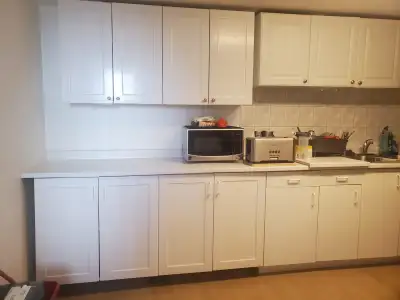 - Basement apartment near University of Toronto Scarborough and Centennial College - Single occupanc...