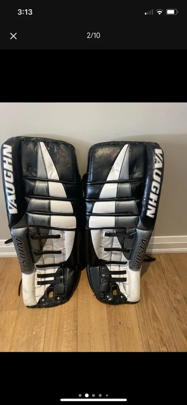 NEW VINTAGE GOALIE EQUIPMENT! in Hockey in Barrie - Image 2