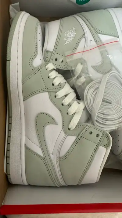 Jordan 1 Seafoam | Women’s Size 8, View more