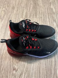 Nike Air Max 270 Men’s Shoes.  9.5 US