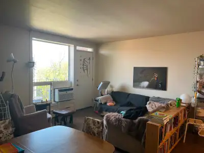 1 Bedroom Apt by the River - June 1st