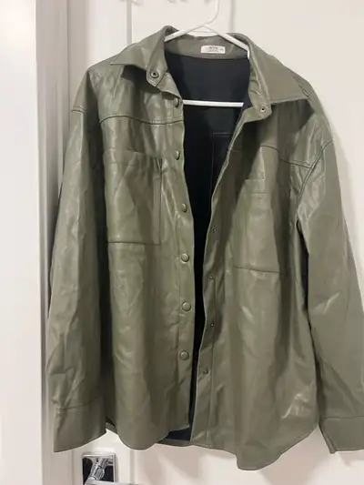 Add a touch of edgy sophistication to your wardrobe with this Joyshe faux leather jacket in a stylis...