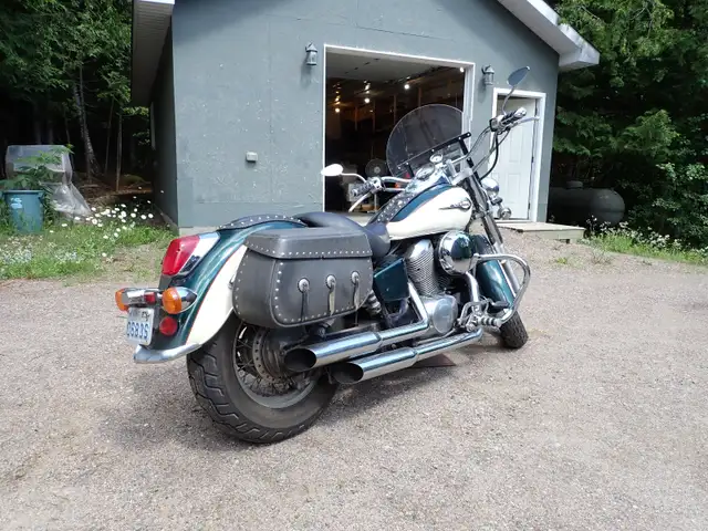1999 Honda Shadow A.C.E 750 in Street, Cruisers & Choppers in Renfrew - Image 5