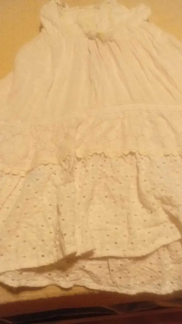 Girl lace dress in Kids & Youth in Kitchener / Waterloo - Image 4