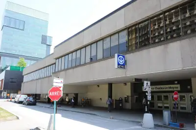 Deuxième station de Berri-UQAM La vie simplifiée : • Habitez à deux pas du métro et de toutes les co...